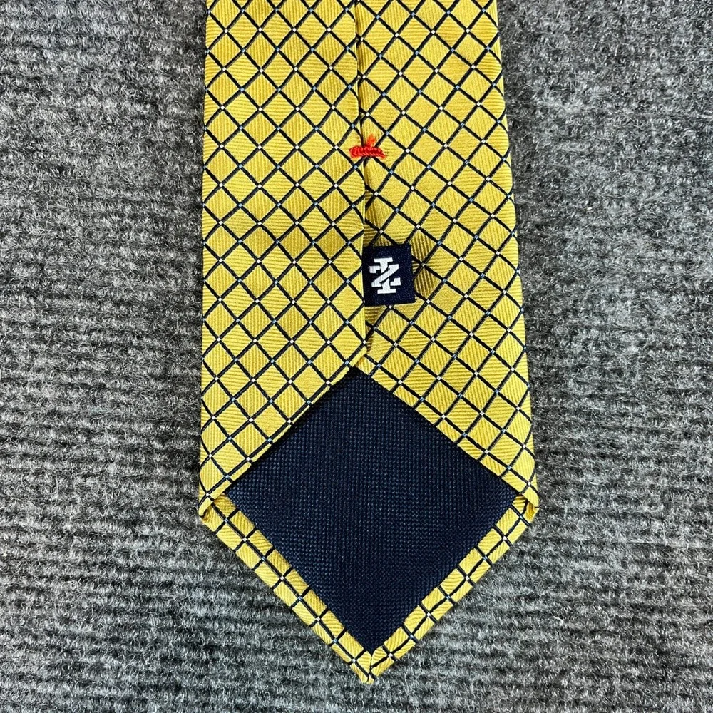 Izod necktie crafted